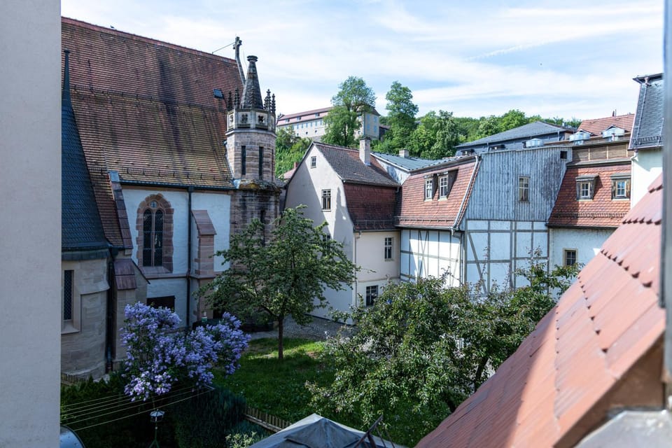View (from property/room), Garden view, Landmark view
