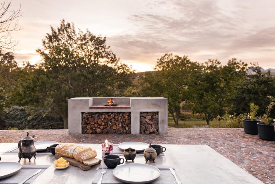 BBQ facilities, View (from property/room), Seating area, Diving, Garden view, Mountain view