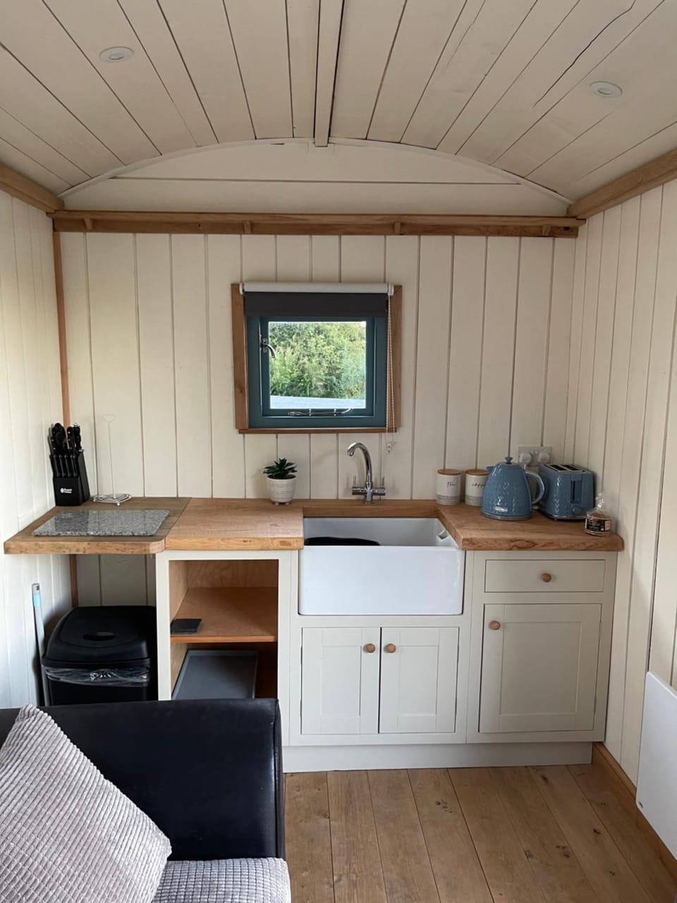 The Shepards hut Apartment in Penbryn