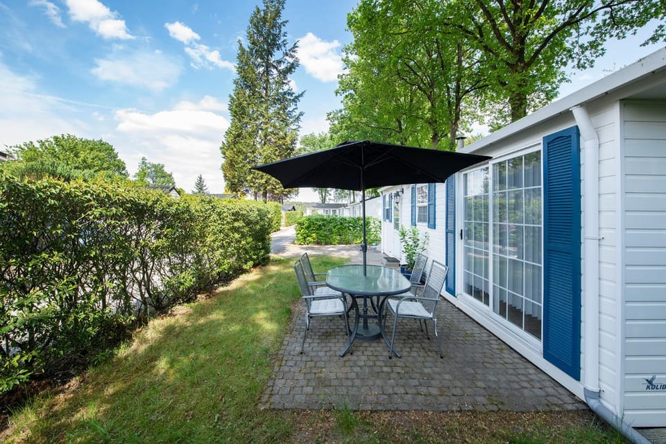 Property building, Patio, Garden, Dining area, Garden view