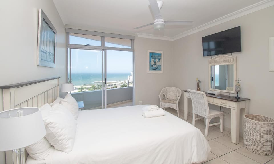 Bed, Natural landscape, TV and multimedia, Photo of the whole room, Bedroom, hair dresser