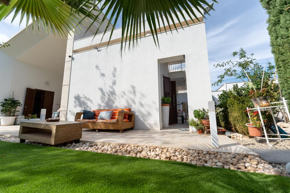 Seating area, Garden view