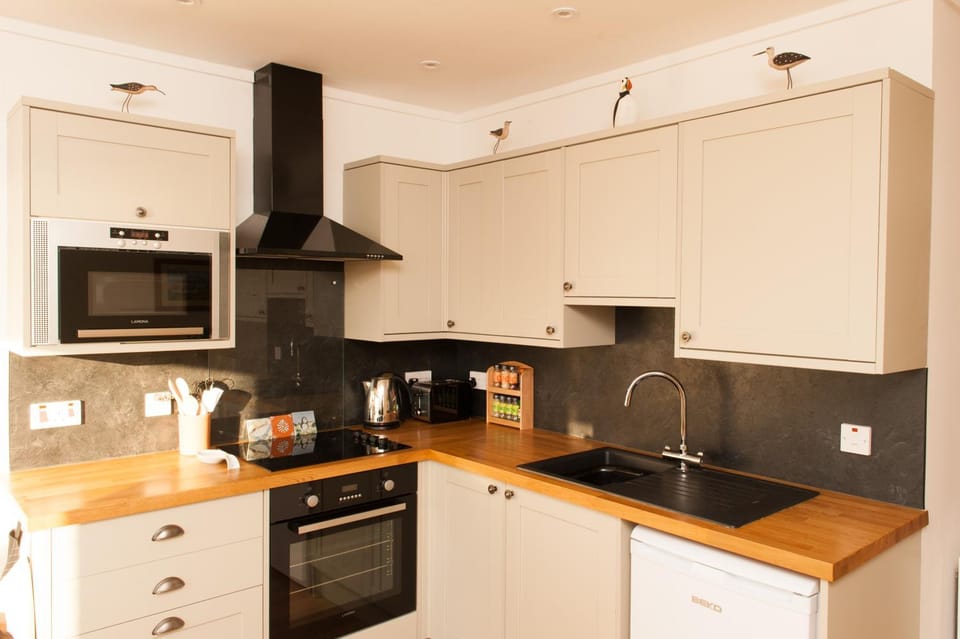 minibar, pet friendly, stove, toaster, kitchen