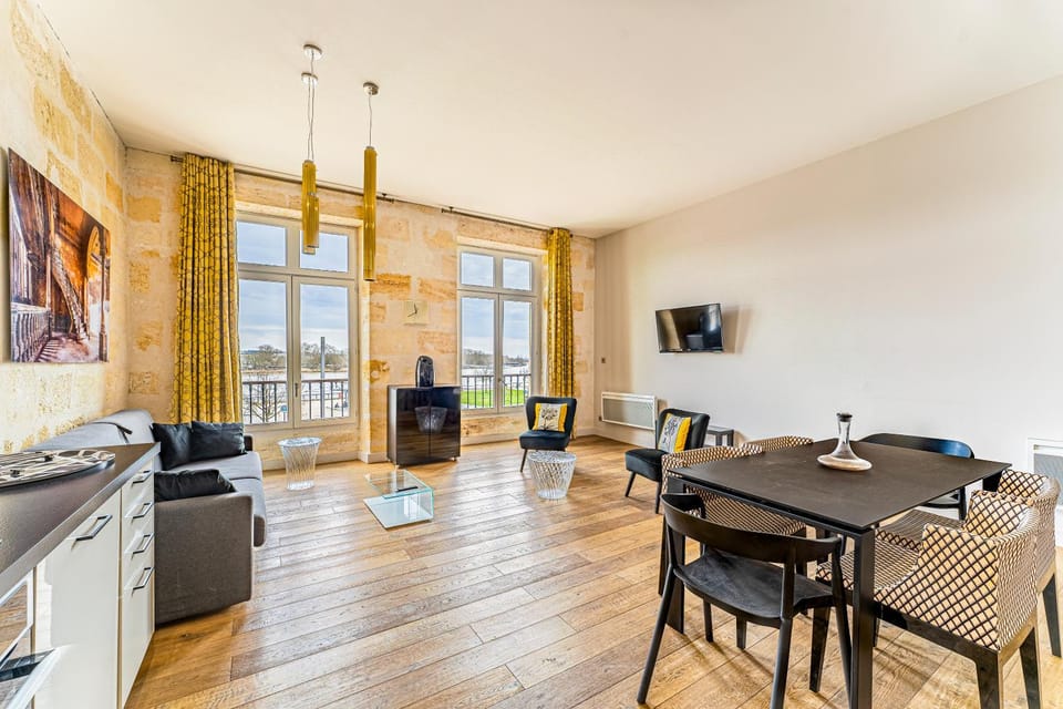 Magnifiques Appartements sur les Quais de Bordeaux Apartment in Bordeaux