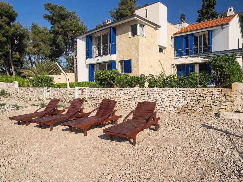 Property building, Beach