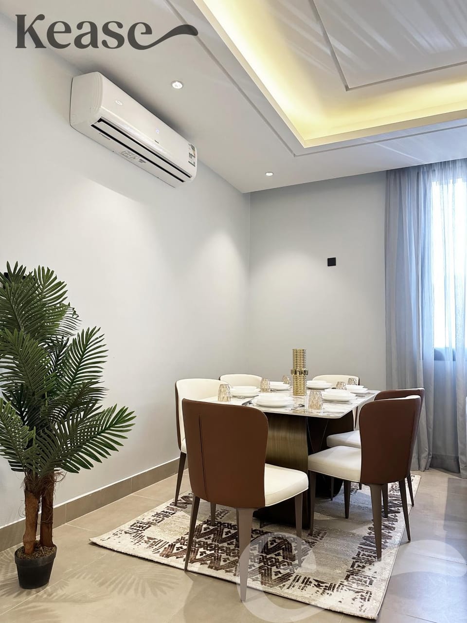 Living room, Seating area, Dining area, air conditioner