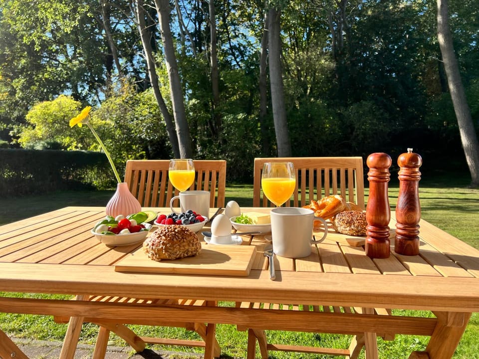 Garden, Food and drinks, Garden view