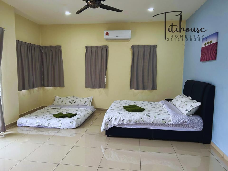 Titihouse Semi-D for 14 pax near Iconvcity Auto city Bukit Mertajam Juru House in Penang