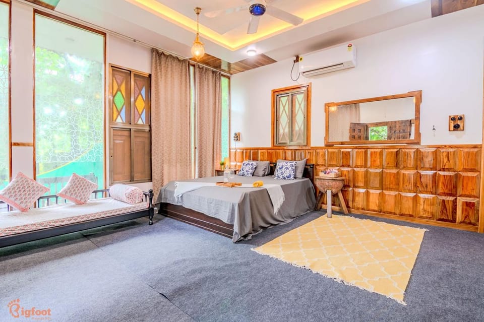 Bed, Photo of the whole room, Bedroom, air conditioner
