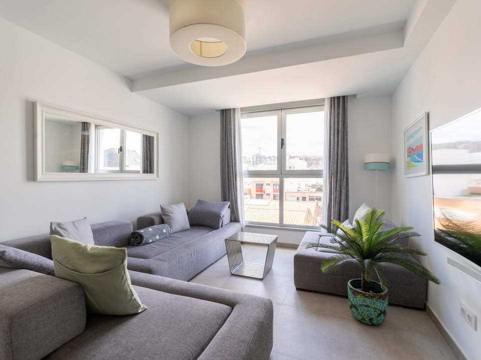 Communal lounge/ TV room, Living room