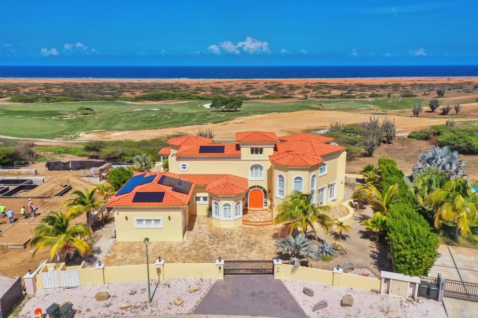 This One of a Kind Amazing Aruba Beach House Villa in Noord