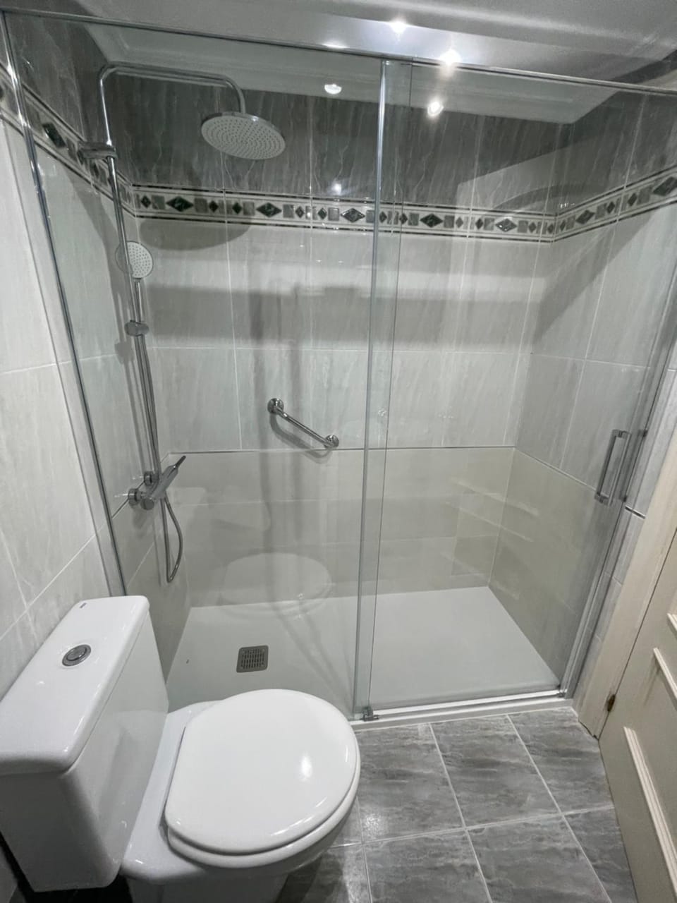 Shower, Toilet, Bathroom