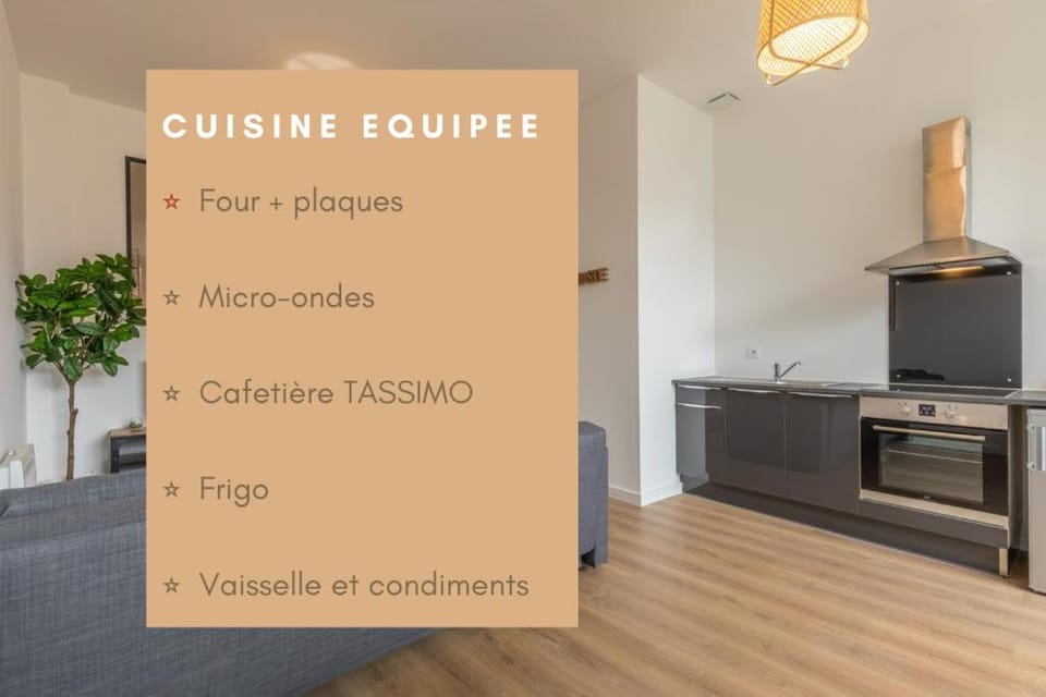 Kitchen or kitchenette, Text overlay, minibar
