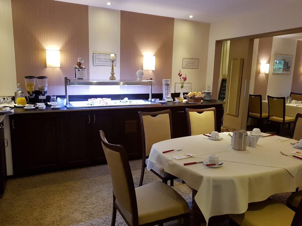 Buffet breakfast