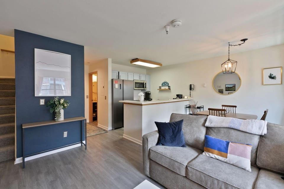 River Mountain Lodge Spruce Creek Condo: Ski-In, Walk To Main St Apartment in Breckenridge