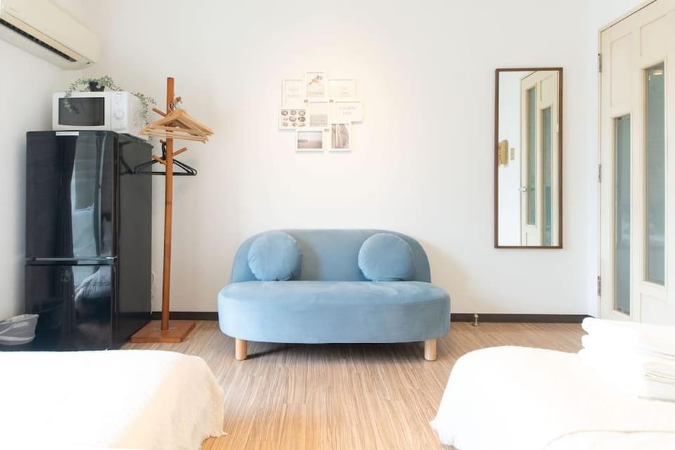 Sanacion Motomachi 6 なんば徒歩圏内 Netflix視聴可能 2部屋セット貸しでプライベートも確保 Apartment in Osaka