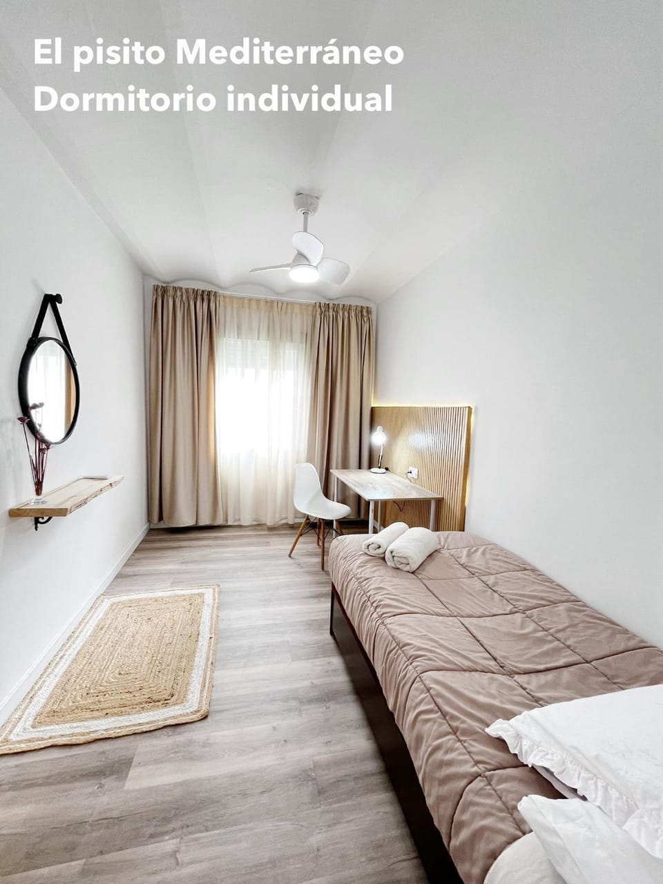 Bed, Photo of the whole room, Bedroom, Text overlay, towels