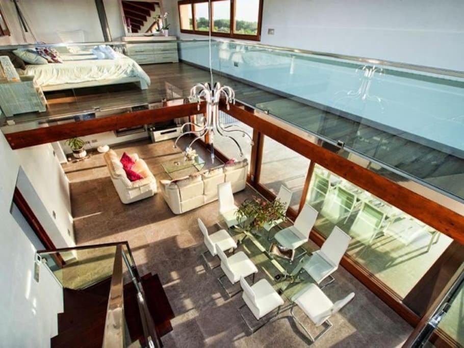 Living room, Dining area