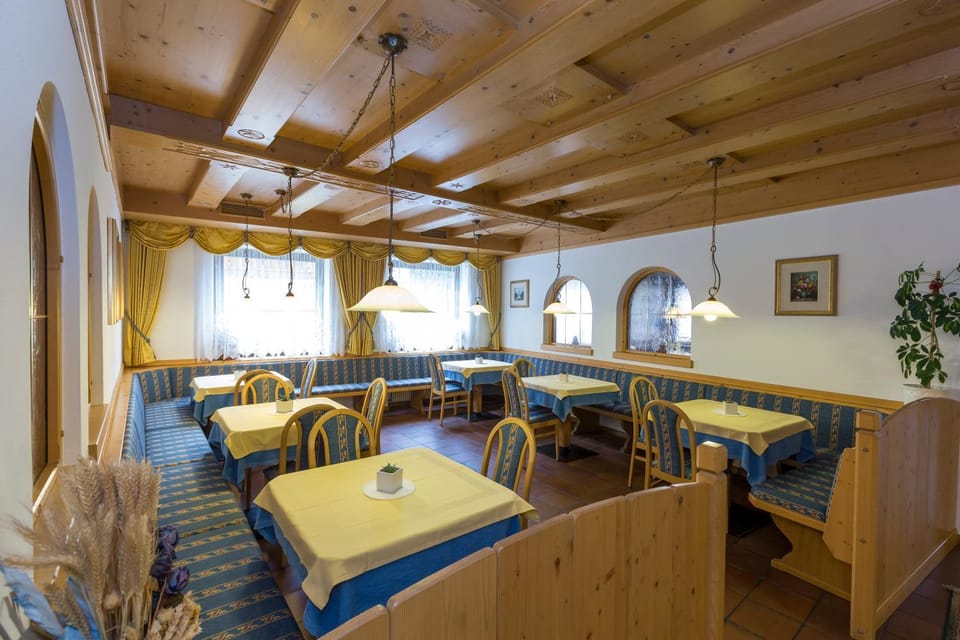 Restaurant/places to eat, Breakfast