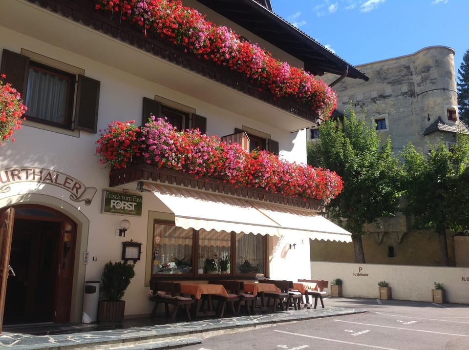 Property building, Spring