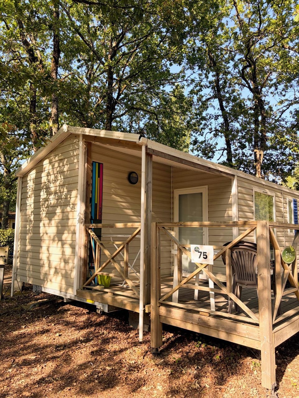 Domaine Les Acacias Campground/ 
RV Resort in Centre-Val de Loire