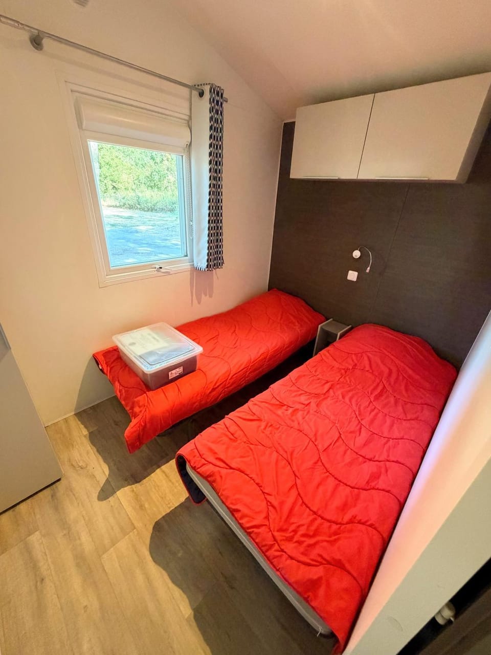 Domaine Les Acacias Campground/ 
RV Resort in Centre-Val de Loire