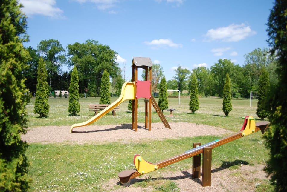 Children play ground, Garden, View (from property/room), Decorative detail