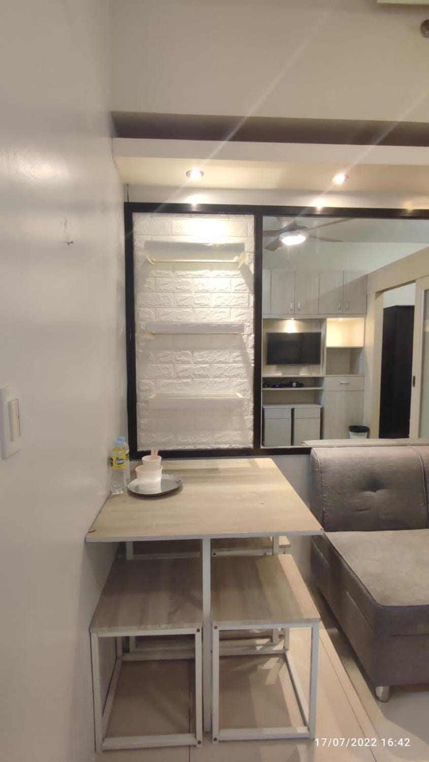 Netflix, Destina Stays at Jazz Residences Makati, MetroManila Apartment hotel in Makati