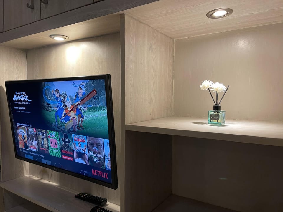 Netflix, Destina Stays at Jazz Residences Makati, MetroManila Apartment hotel in Makati