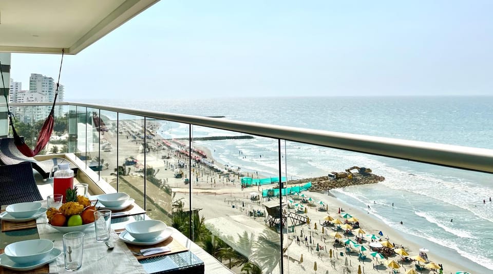 Patio, Day, Natural landscape, View (from property/room), Balcony/Terrace, Food and drinks, Dining area, Beach, Sea view