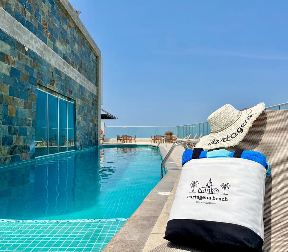 Day, Natural landscape, Pool view, Sea view, Swimming pool, sunbed, towels