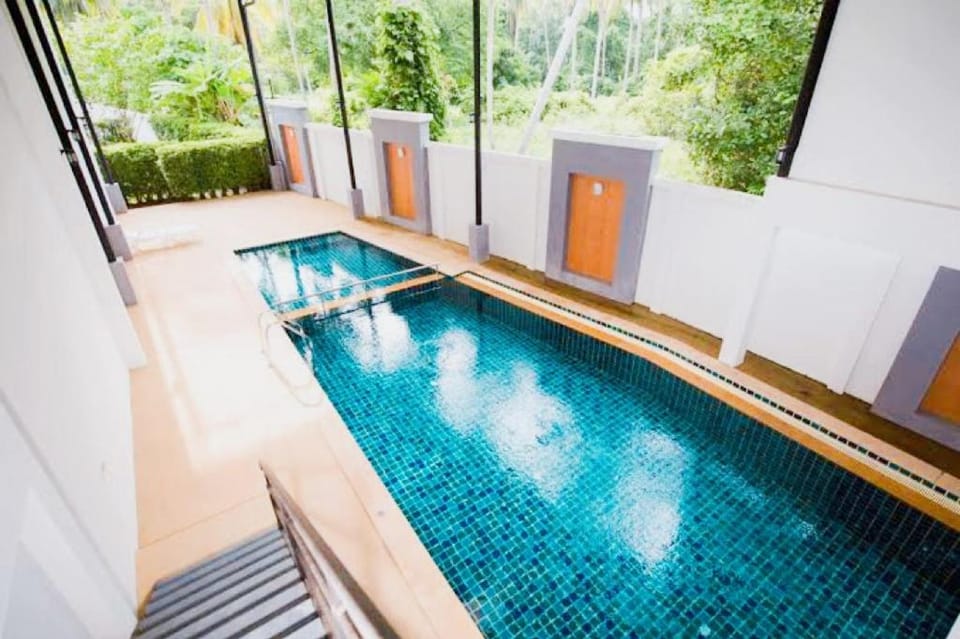 Pool view, Swimming pool