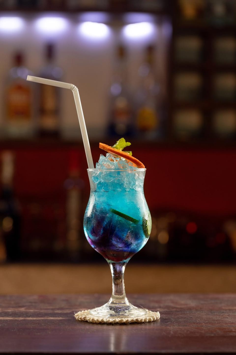 Restaurant/places to eat, Lounge or bar