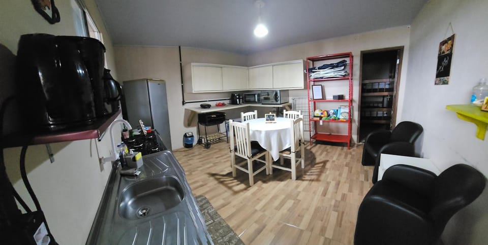 Dining area, minibar, pet friendly, stove