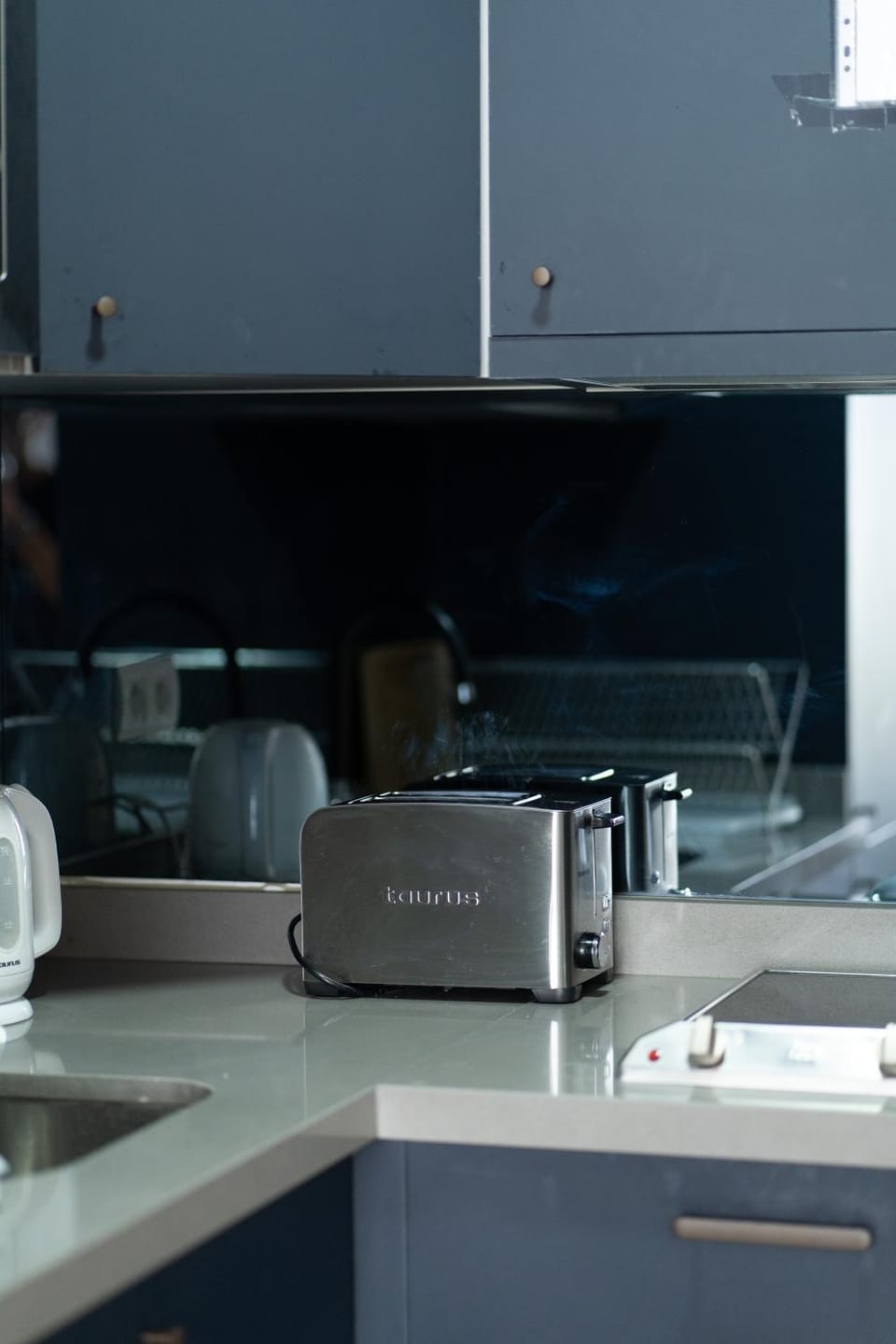 Coffee/tea facilities, Kitchen or kitchenette