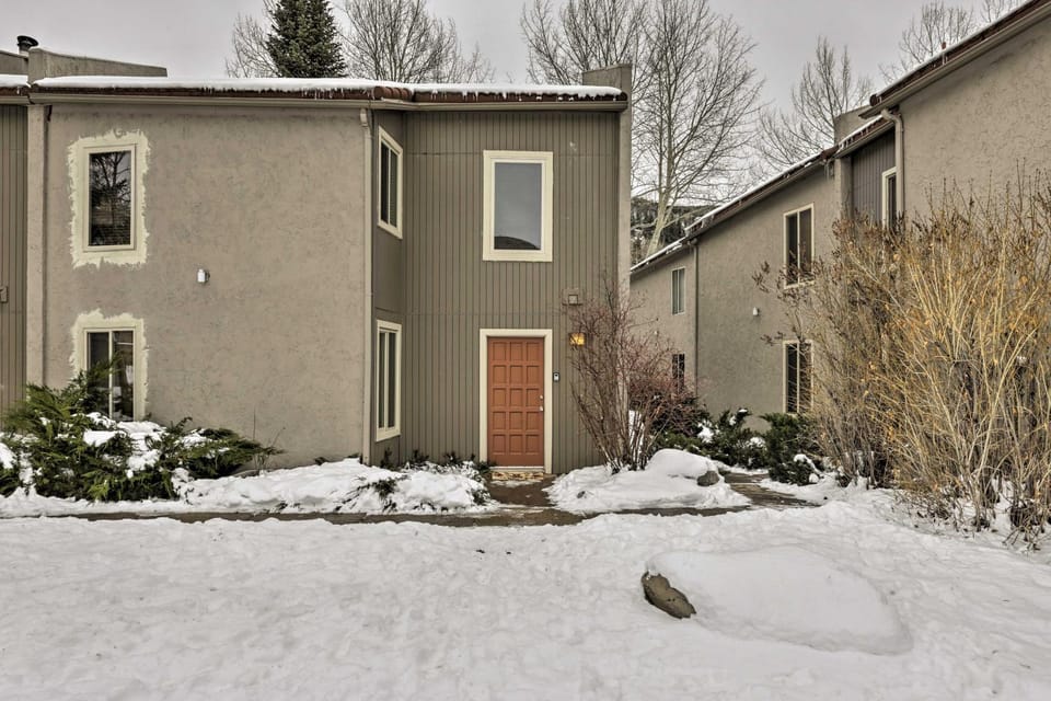 Resort-Style Condo w/ Pool Access Near BC & Vail House in Eagle County