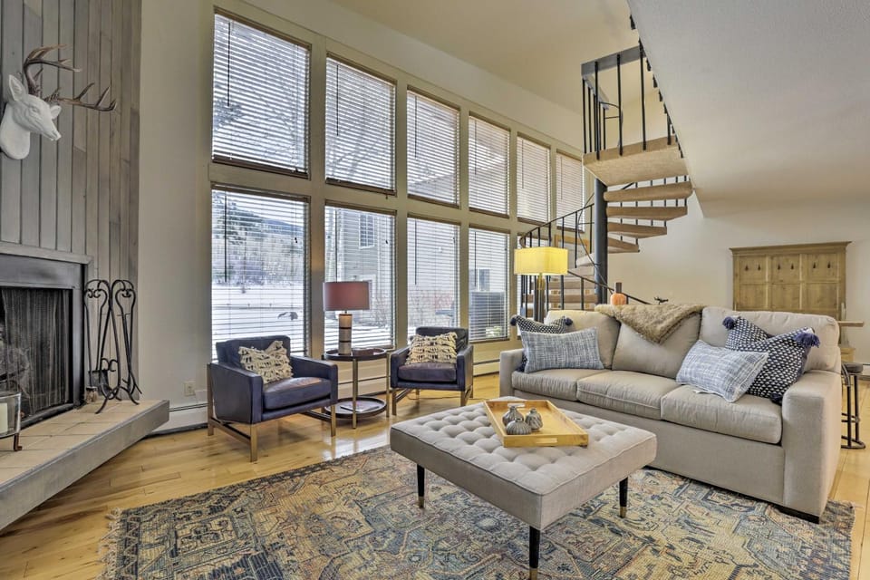 Resort-Style Condo w/ Pool Access Near BC & Vail House in Eagle County