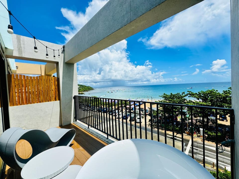 Patio, Natural landscape, View (from property/room), Balcony/Terrace, Sea view