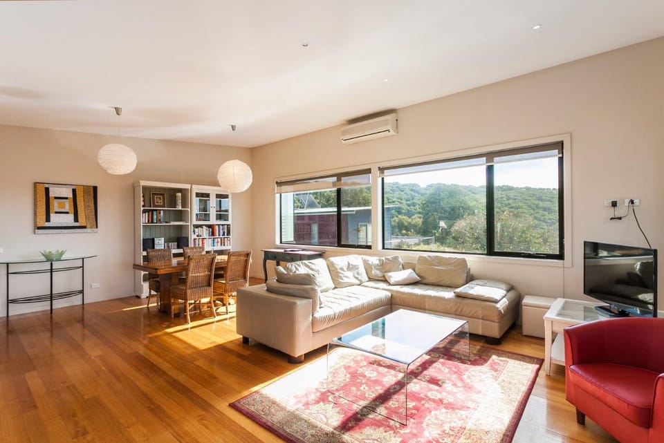 She Oak Stroll To Fairhaven Surf Club Beach and Pets Welcome - BYO Linen House in Aireys Inlet