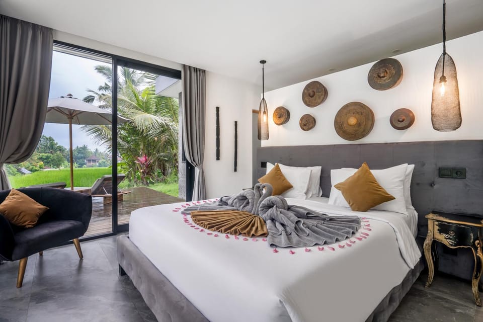 Bed, View (from property/room), Bedroom, internet, air conditioner