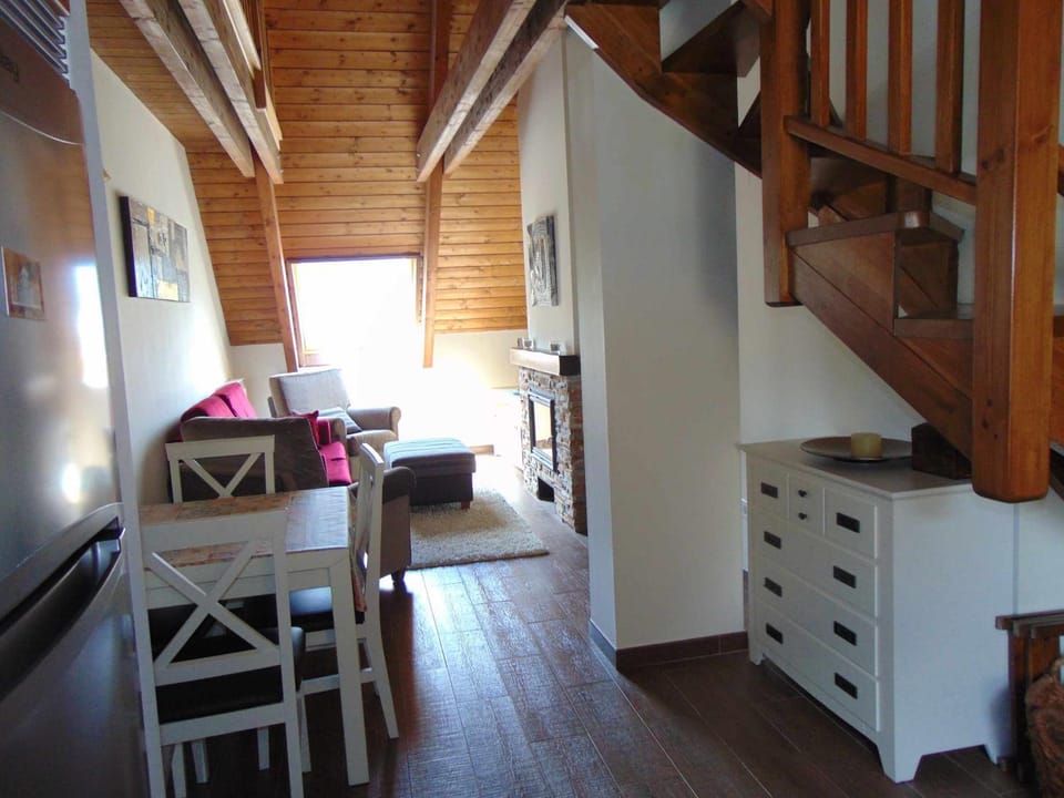 Ático Argualas IV con piscina - WOWRURAL Apartment in Aragon