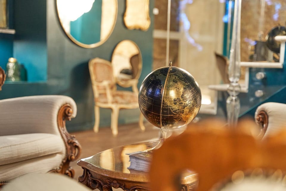 Lobby or reception, Decorative detail