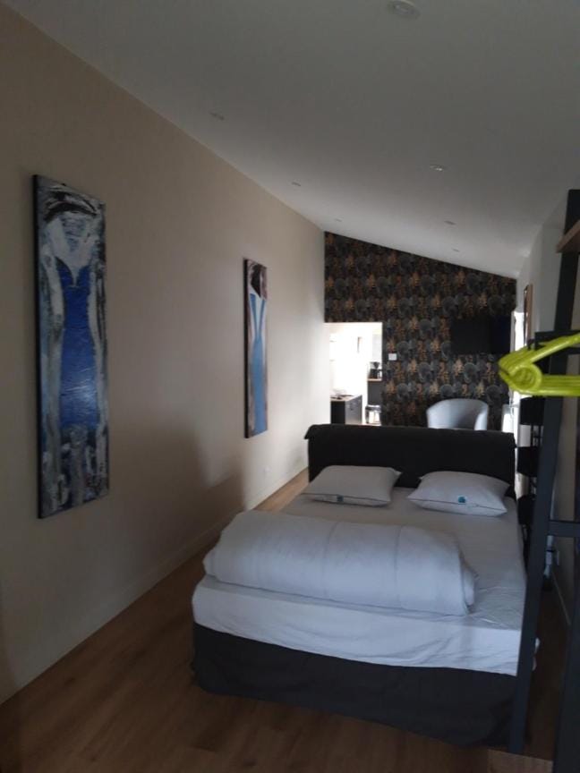 T1 indépendant Cosy 150m plage Apartment in St-Malo