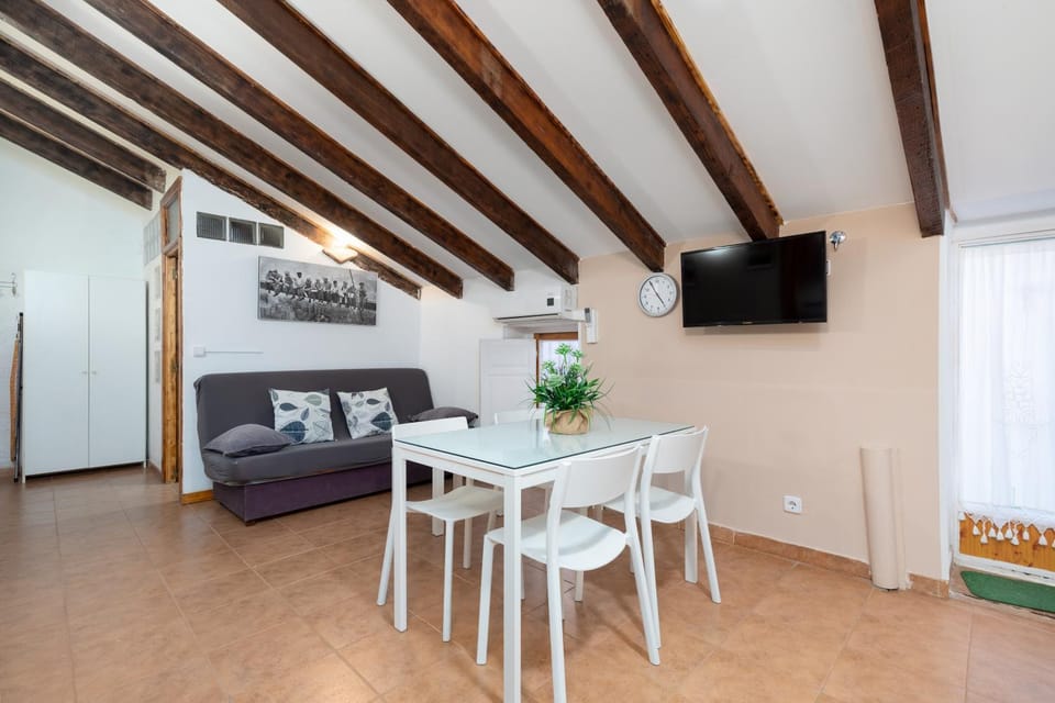 TV and multimedia, Dining area