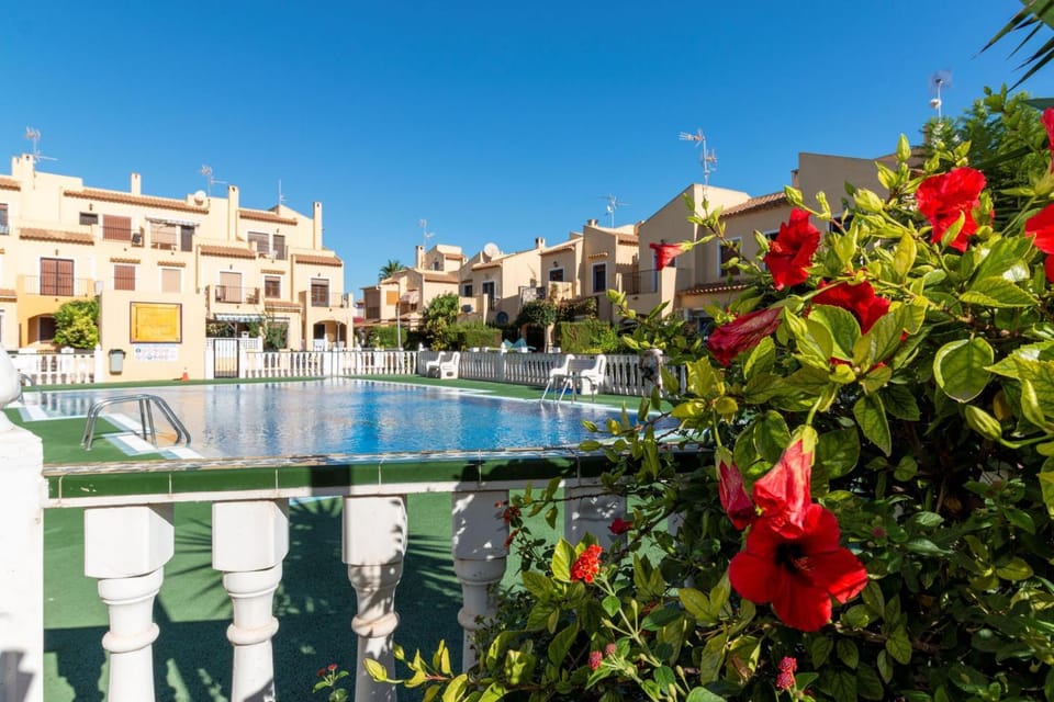 Property building, Swimming pool