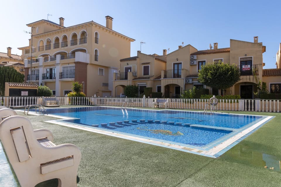 Property building, Swimming pool