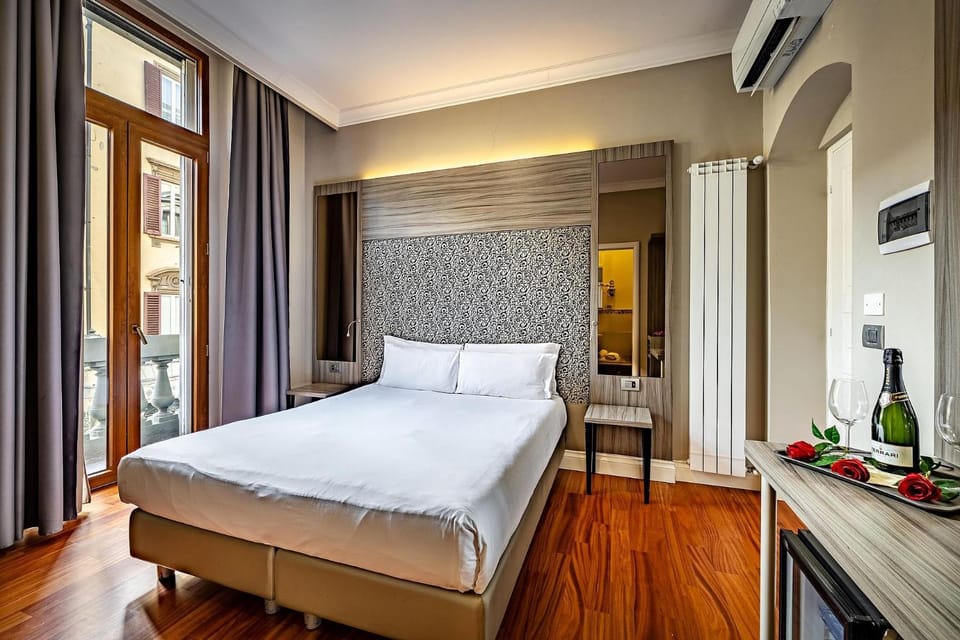 Bed, Balcony/Terrace, Photo of the whole room