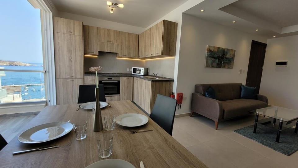 Natural landscape, Kitchen or kitchenette, Dining area