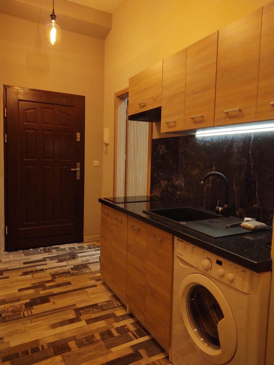 Little Big BC - Central Modern Studio Apartment in Krakow