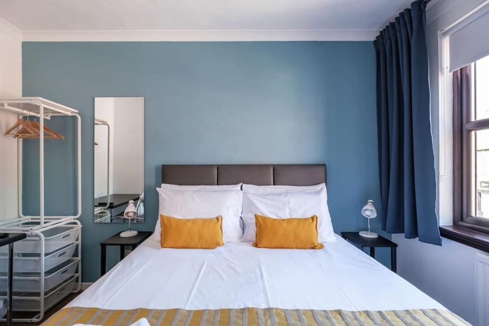 The Douglas - Spacious 2 bed apartment in Uddingston House in Glasgow